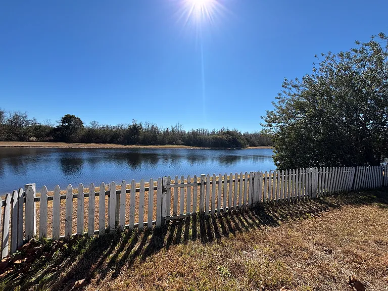 1313 Heather Lake Dr — Photo 17