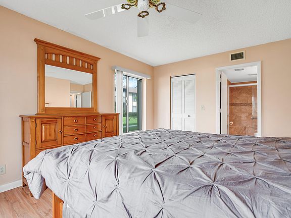 4th image of 825 Sky Pine Way APT A1