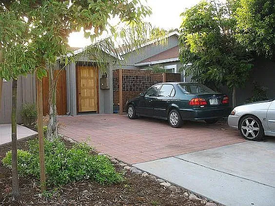 2 bed, 850 sqft, $2,750 — Photo 1