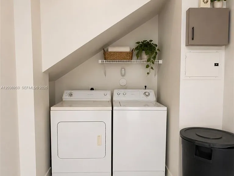 2492 Centergate Dr #102 — Photo 12