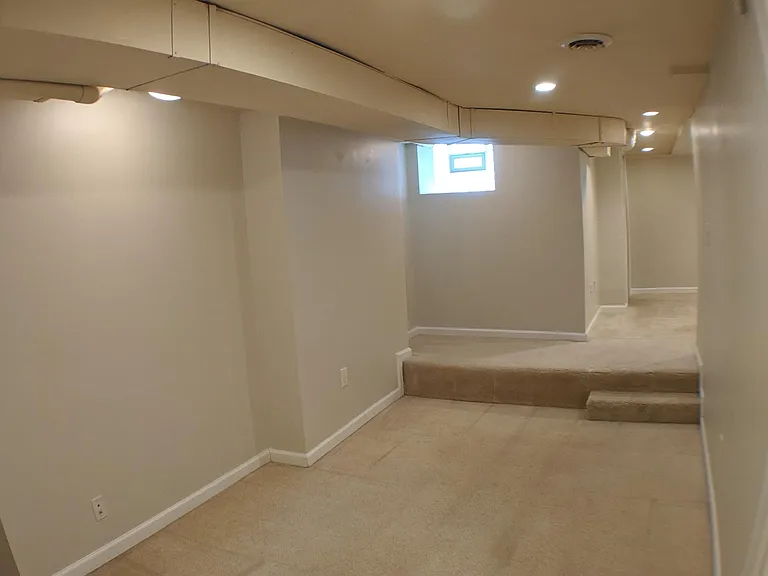 536 Gross St — Photo 7