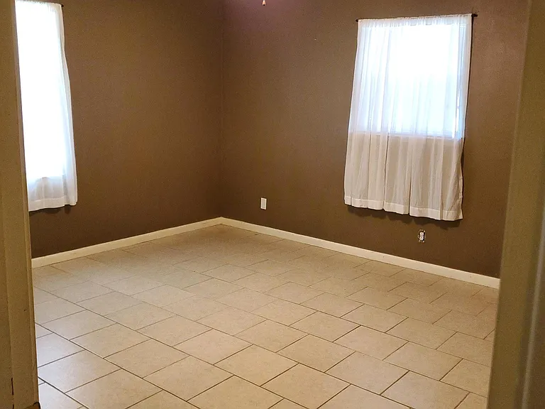 145 S Beadle Rd — Photo 11