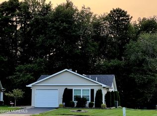 2A Cascade Ct, Brick, NJ 08724