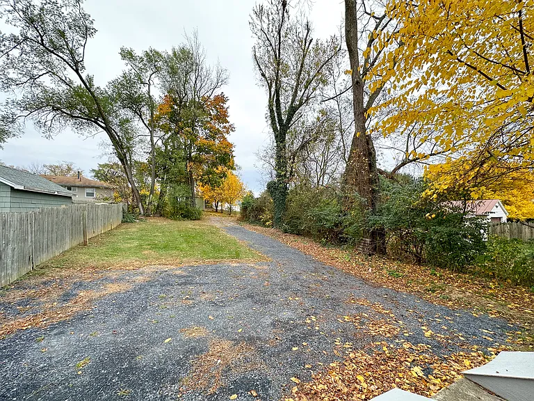 322 Florence Ave #B — Photo 29