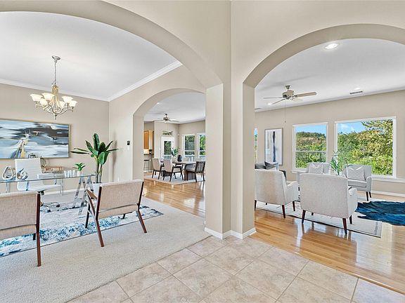 5th image of 209 Overlook Ct