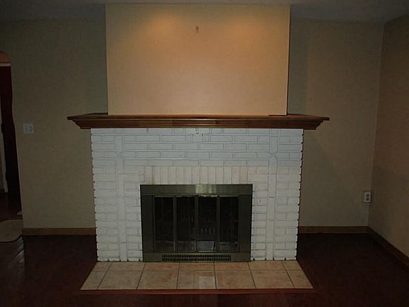5th image of 124 Dershimer Ave