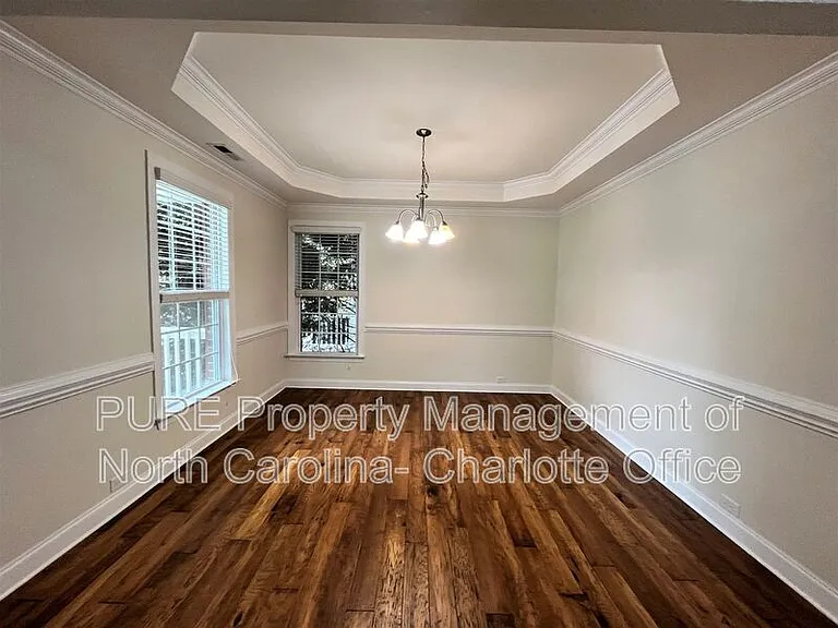 10330 Royal Winchester Dr — Photo 6