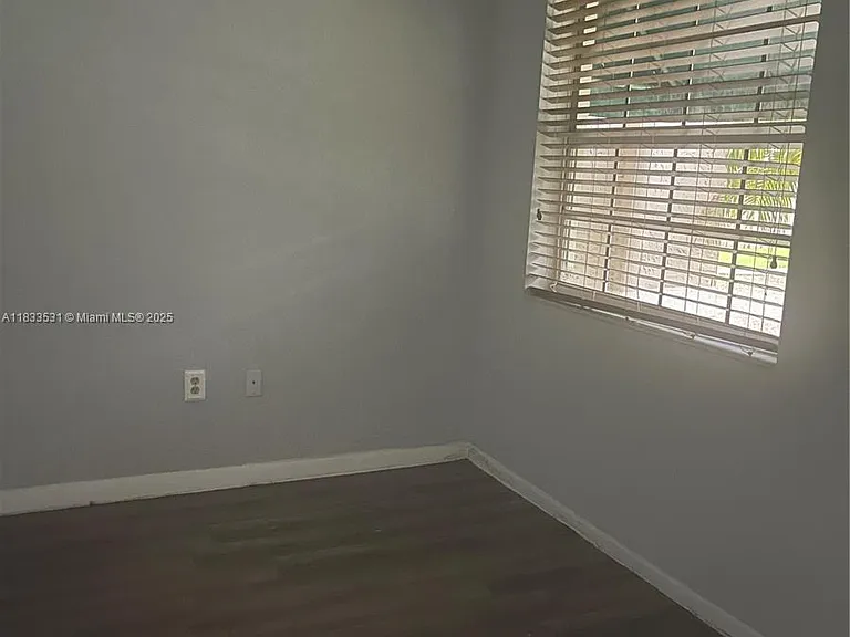 12390 SW 51st Pl — Photo 7
