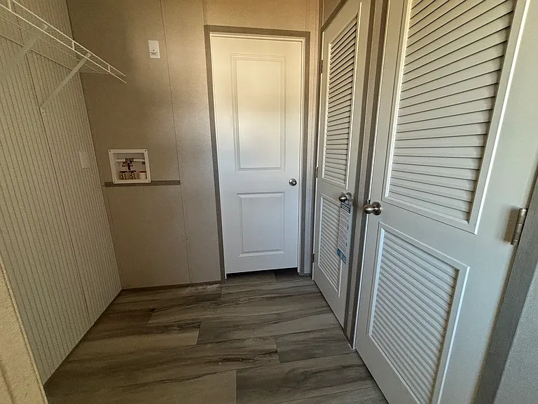 Forest Acres — Photo 33