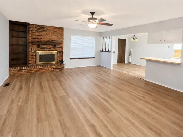10444 Fairfax Ln, Yukon, OK 73099