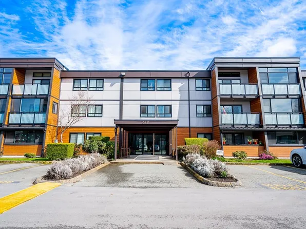 3411 Springfield Dr #107, Richmond, BC V7E 1Z1