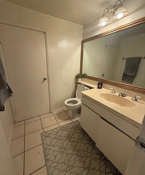 6773 Foxcroft Ct — Photo 5