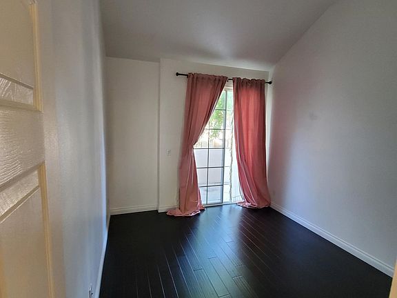 2nd image of 24105 Del Monte Dr Unit 456
