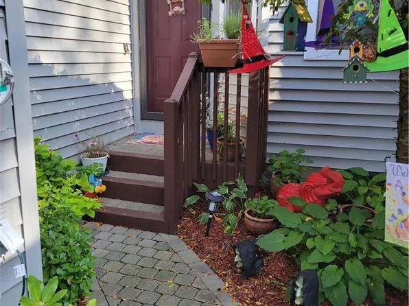 285 Horseshoe Circle, Ossining, NY 10562