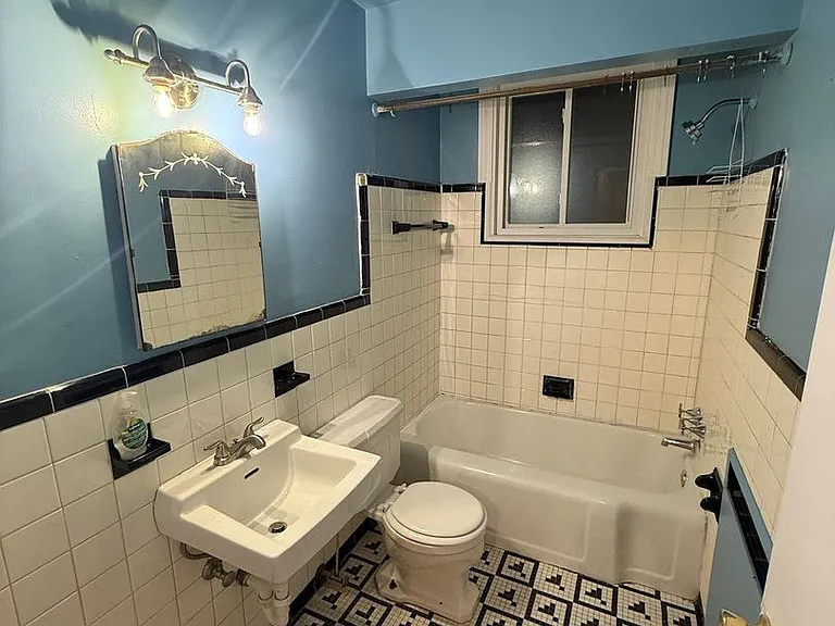 20934 Van Dyke Ave #3 — Photo 4