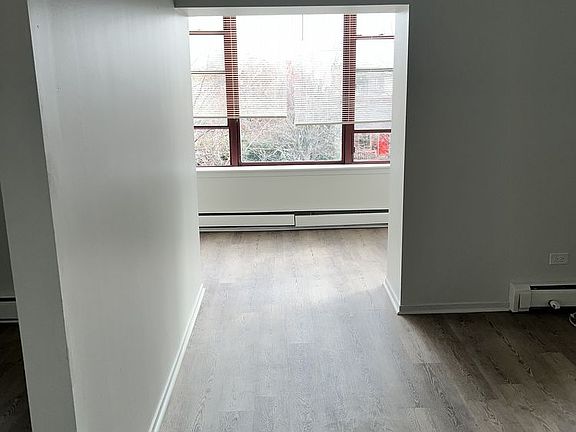2nd image of 4426 S Michigan Ave Unit 2