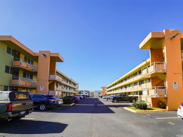 755 McNeill St APT A204, Honolulu, HI 96817