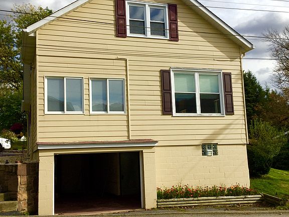 1 car attached garage 