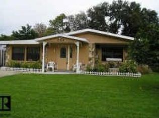 10389 Kumquat Ln, Seminole, FL 33772