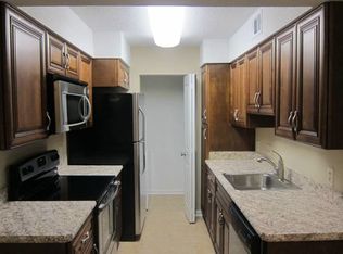 16 Forest Cv, Hilton Head Island, SC 29928