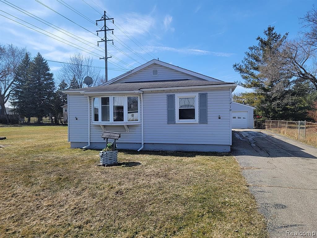 3210 Ludwig St Burton MI 48529 Zillow