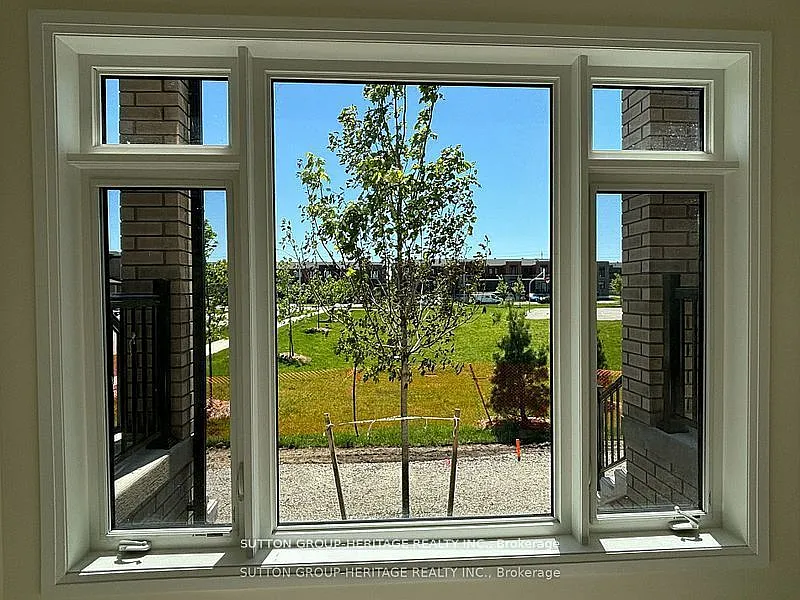 4 bed, $2,800 — Photo 4