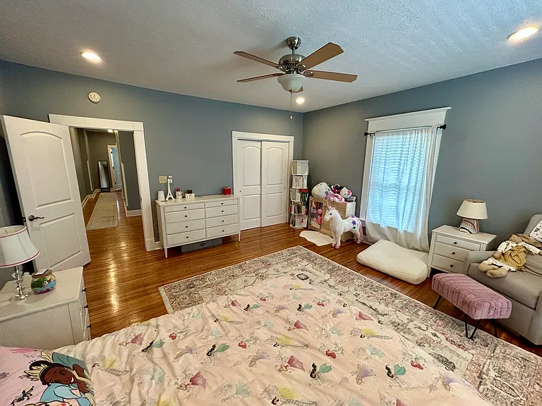 2332 Central Ave — Photo 43