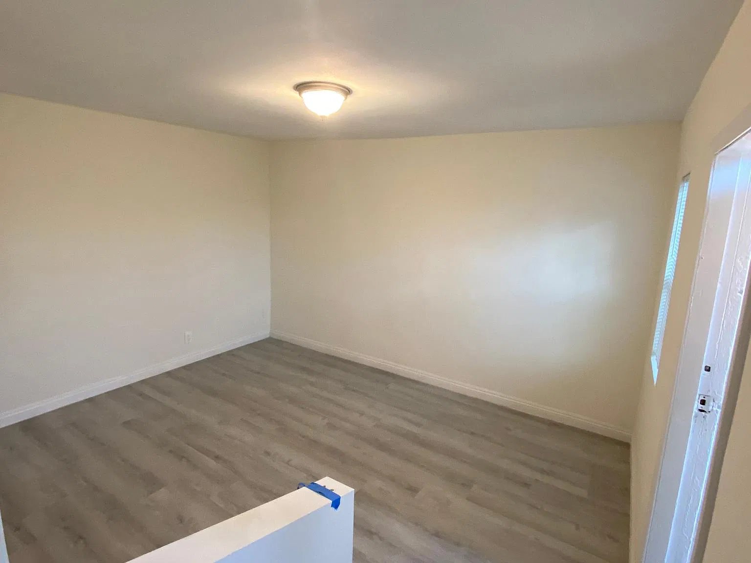 3 bed, 1100 sqft, $3,300 — Photo 4