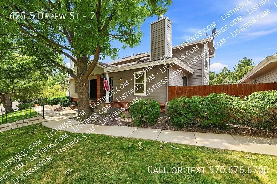 3 bed, 3 full bath - perfect for roommates! — Photo 3