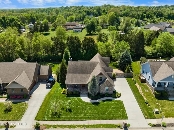 1225 Brighton Dr, Alcoa, TN 37701