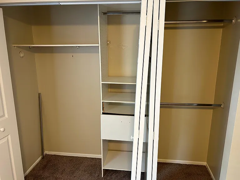 406 Hickory Cir — Photo 11