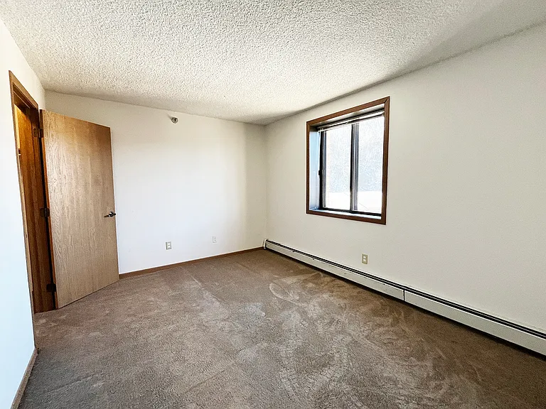 Cherry Ridge Apartments — Photo 13