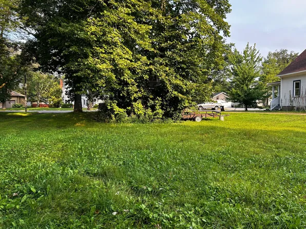 116 N Broadway Ave, New York Mills, MN 56567