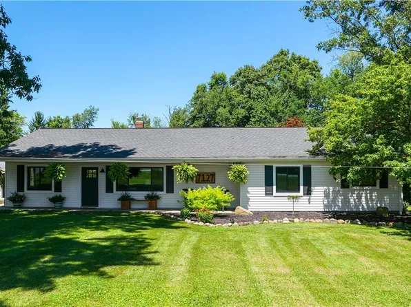 7127 State Route 82, Garrettsville, OH 44231