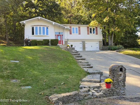 2619 Patio Ct, Louisville, KY 40214