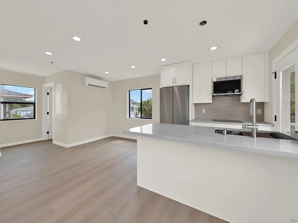 1st image of 1026 Pascoe St #1028