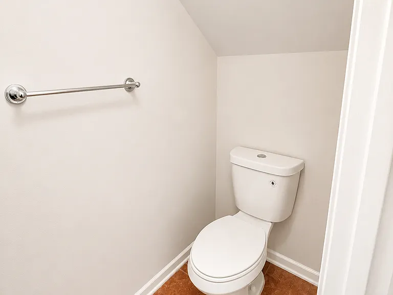 208 S Habana Ave #G — Photo 8