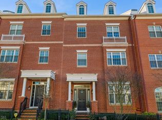 14 Carillon Cir, Livingston, NJ 07039