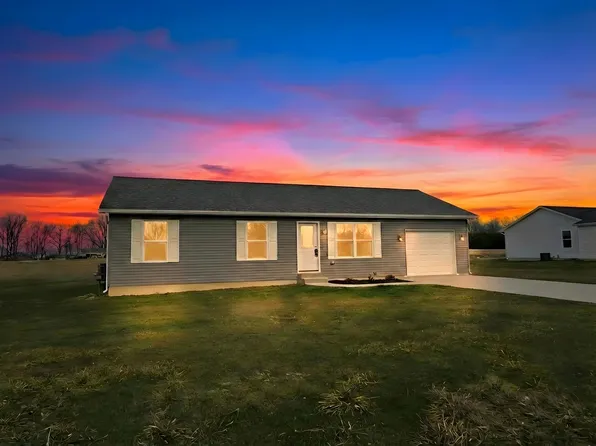 1173 E Dove Ln, Milford, IN 46542