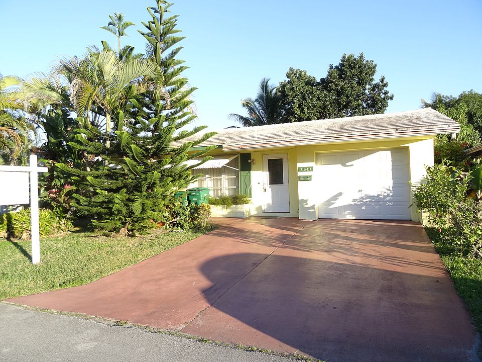 1st image of 4932 NW 48th Ave