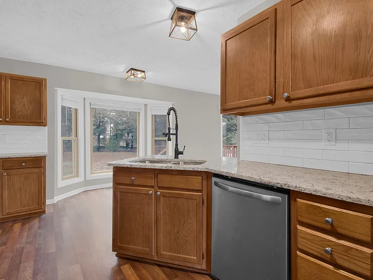 1717 Nuthatch Rd — Photo 18