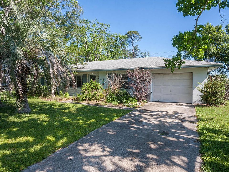 1st image of 522 Sevilla Dr