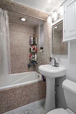 Sold by HomeDax Real Estate | media 7