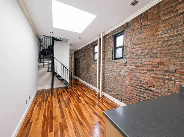 151 Rivington Street image 1 of 2