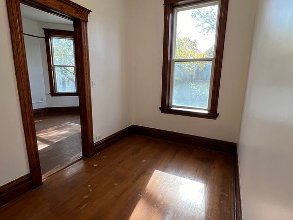 4th image of 2638 W Cortez St Unit 2