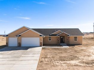 1878 E Tioga Ln, Pueblo West, CO 81007