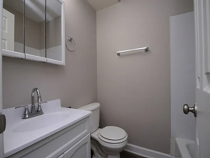 305 N 6th St — Photo 5
