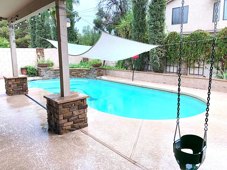backyard-pool
