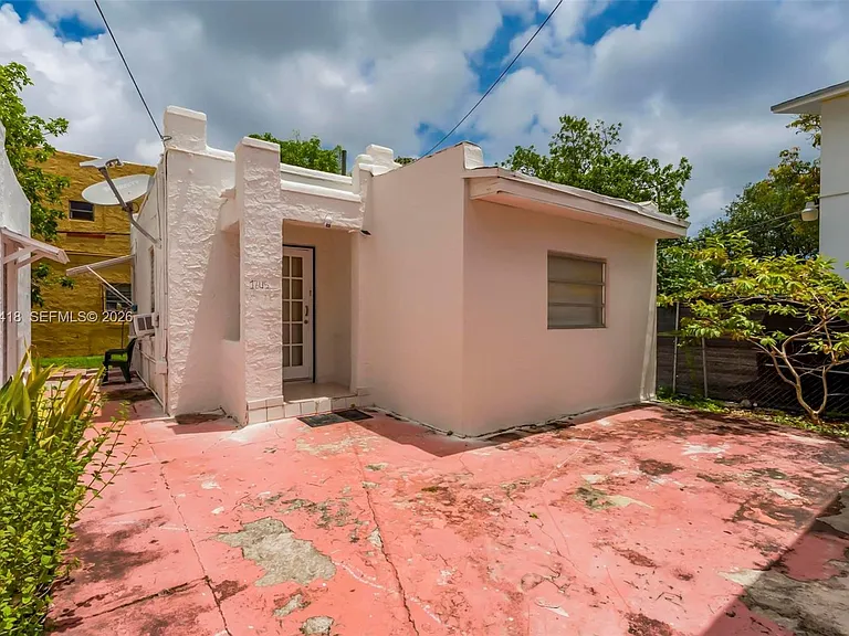 1243 SW 3rd St — Photo 44