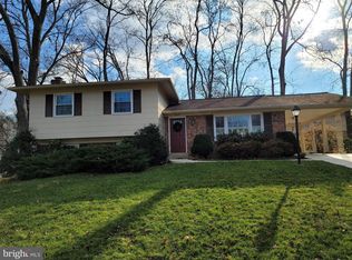 864 Diamond Dr, Gaithersburg, MD 20878